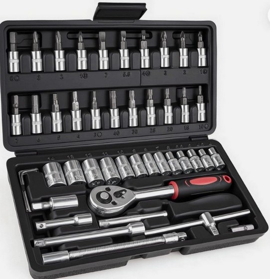 46 PIECE SOCKET SET 