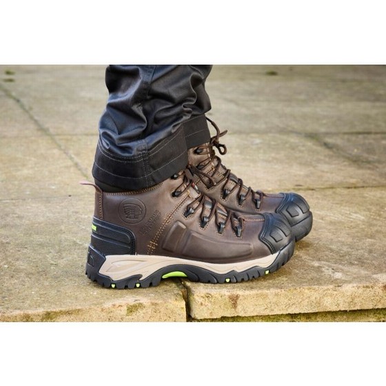 Apache Neptune Waterproof Safety Boot Brown (Size 8)