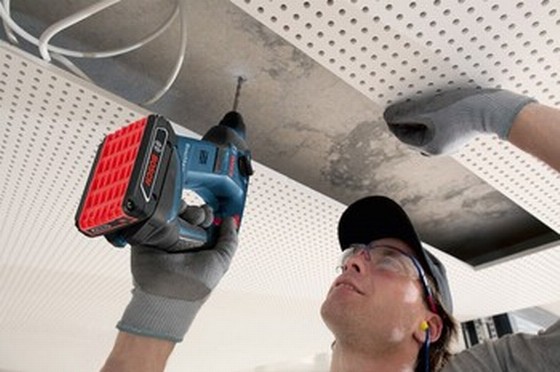 BOSCH GBH18VLI-CP COMPACT SDS-PLUS DRILL WITH 2 x 1.5Ah BATTERIES IN L-BoXX