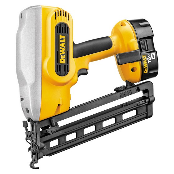 Dewalt Dc618kb 18v Brad Nailer 2 X 2.6ah Nimh Anglia Tool Centre
