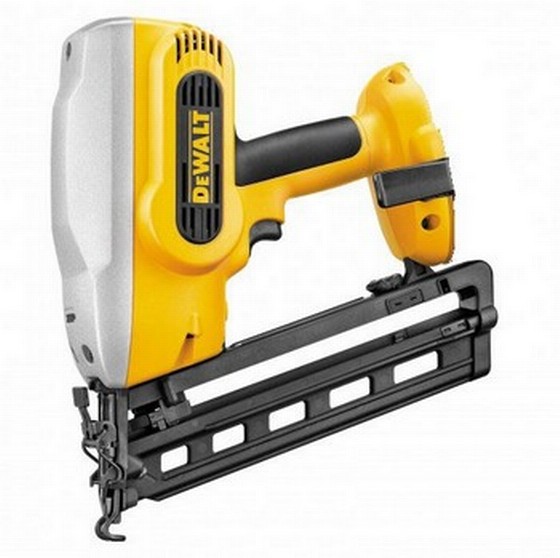 Dewalt Dc618n 18v Brad Nailer (body Only, Includes Carry Case