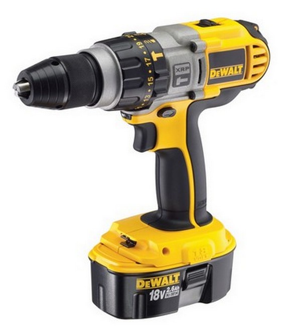 DEWALT DCD925B2 18V XRP COMBI DRILL 2 X 2.6Ah NI-MH BATTERIES )