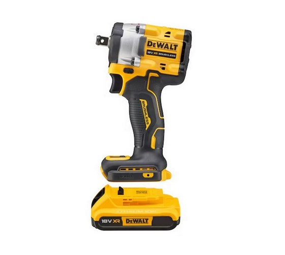 DEWALT DCF921D2T 18v BRUSHLESS 1/2" IMPSCT WRENCH C/W 2 X 1.7AH POWERSTACK BATTERIES
