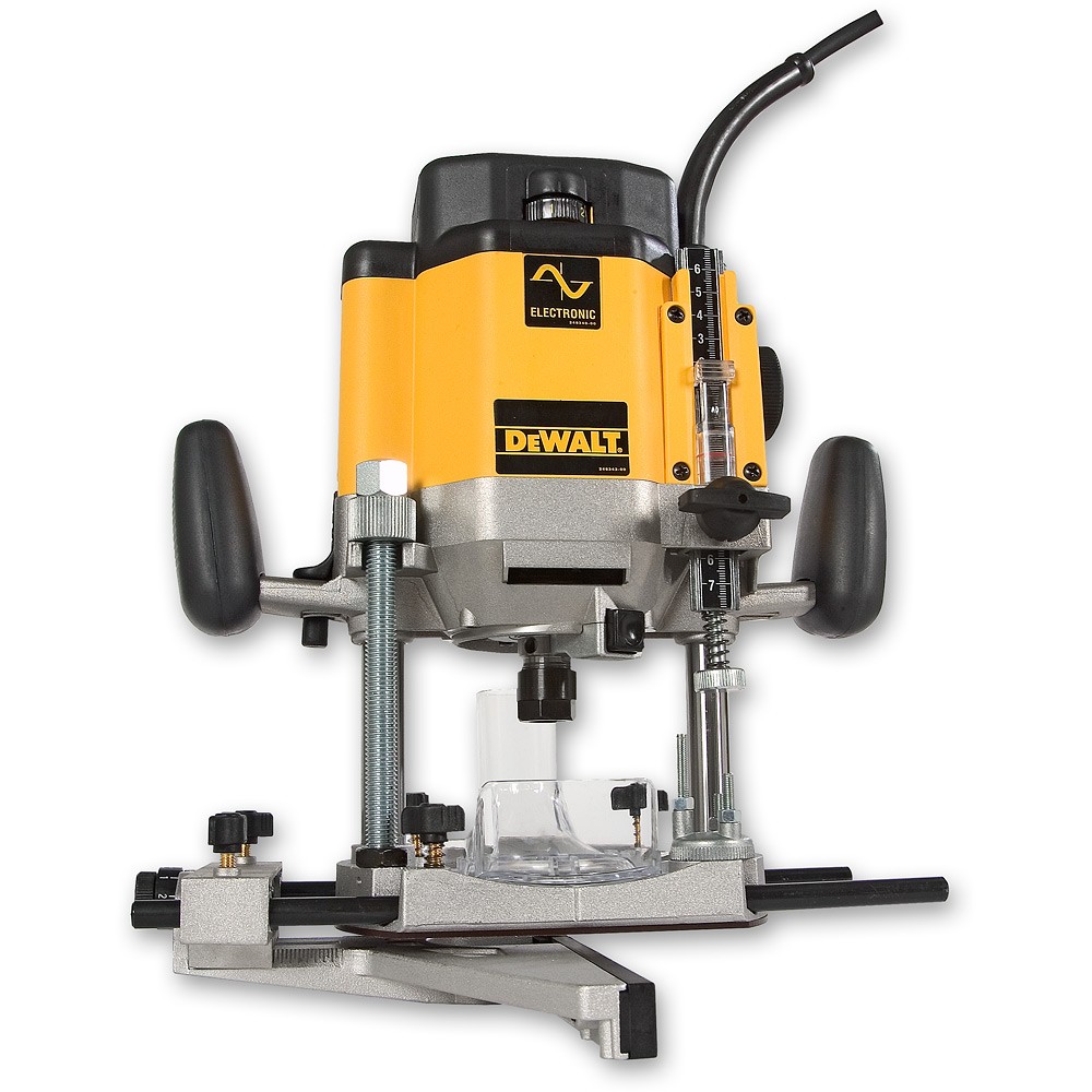 Dewalt Dw615 1/4in Variable Speed Router 110v