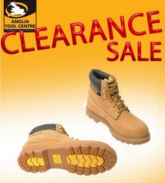 DEWALT EXPLORER SAFETY BOOT SIZE 10 **vat is not charged on this product**