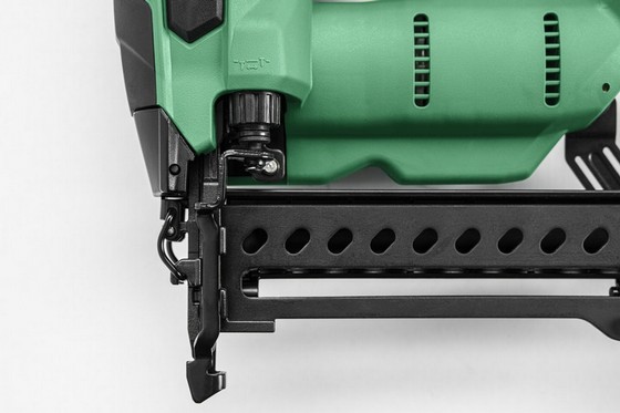 HIKOKI N1804DAJXZ 18V 18G CROWN STAPLER 2 X 2.0AH LI-ION BATTERIES AND CHARGER