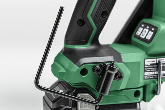 HIKOKI NR1890DCAJPZ 18V FRAMING NAILER 2 X 5.0AH LI- BATTERIES AND CHARGER (2ND GEN NAILER) C/W BOX OF 3.1 X 90MM NAILS 