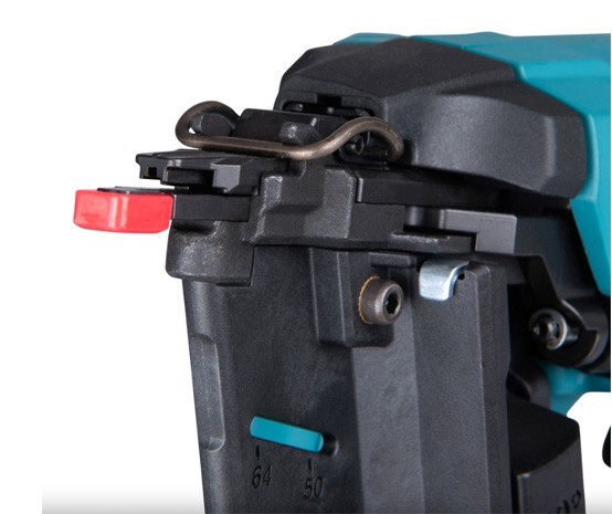 MAKITA DBN610ZJ 18v LXT BRUSHLESS ANGLED FINISHING NAILER 16GA (BODY ONLY)