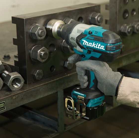 MAKITA DTW1001Z 18V BRUSHLESS 3/4IN IMPACT WRENCH (BODY ONLY)