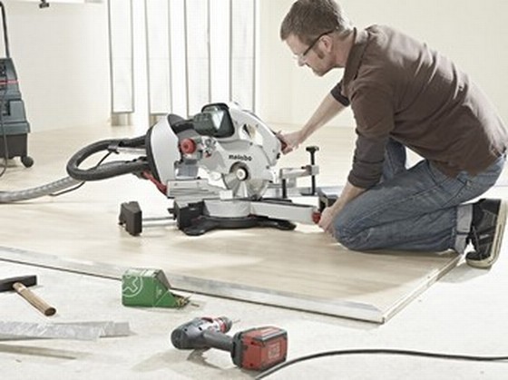 METABO KGS216 PLUS 216mm SLIDE COMPOUND MITRE SAW 240v