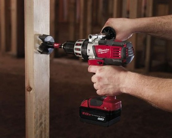 MILWAUKEE HD18PD-32 18V HEAVY DUTY COMBI DRILL 2 x 3Ah RED LITHIUM BATTERIES + 3RD BATTERY AND BAG