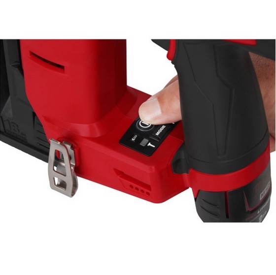 MILWAUKEE M12FCN18GS-202X 18GA STRAIGHT NAILER 2X 2ah BATTERIES