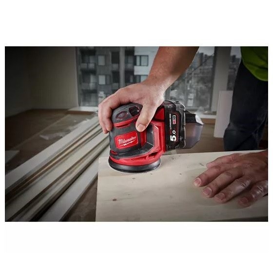 MILWAUKEE M18BOS125-0 18V SANDER (BODY ONLY)