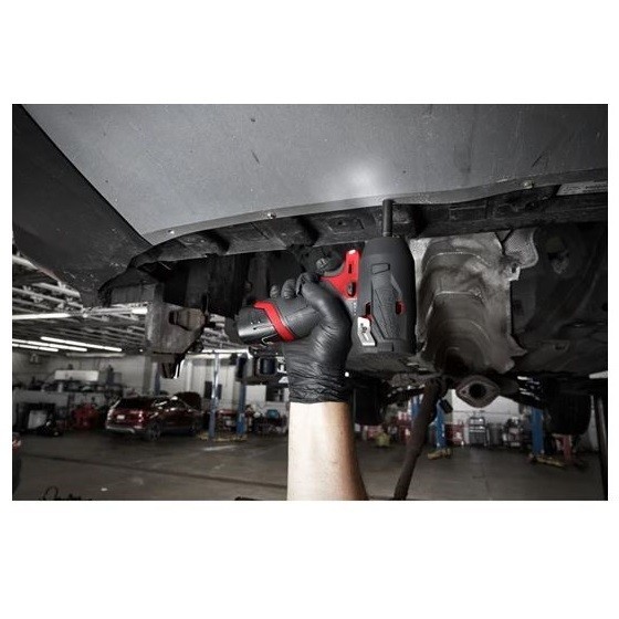 MILWAUKEE M18FN18GS-202X 18V BRUSHLESS 2ND FIX 18 GAUGE NAILER WITH 2X 2.0AH LI-ION BATTERIES