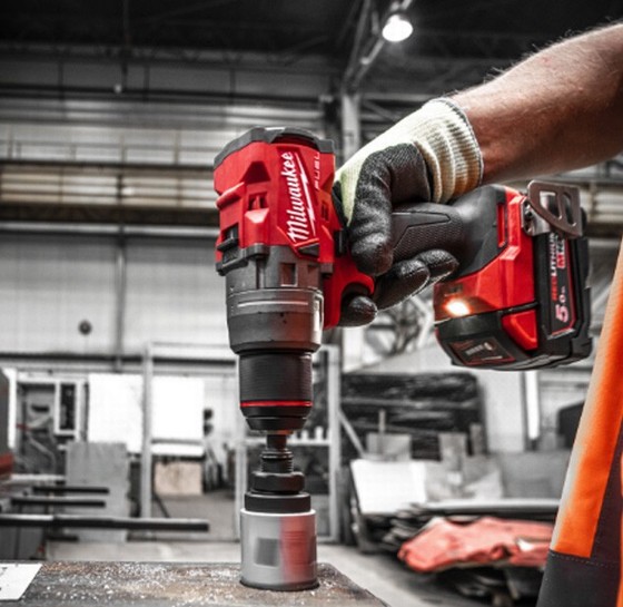 MILWAUKEE M18FPD3-0 18v GEN 3 BRUSHLESS COMBI HAMMER DRILL (BODY ONLY)