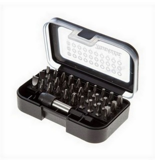 MAKITA D-30667 SCREWDRIVER BIT SET WITH MAGNETIC BIT HOLDER (31 PIECES)